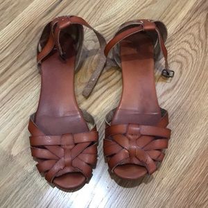 Brown Strappy Sandals!